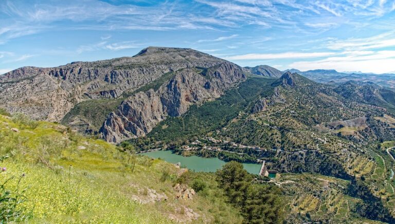 Spain’s Most Breathtaking Viewpoints That Will Make Your Heart Skip a Beat