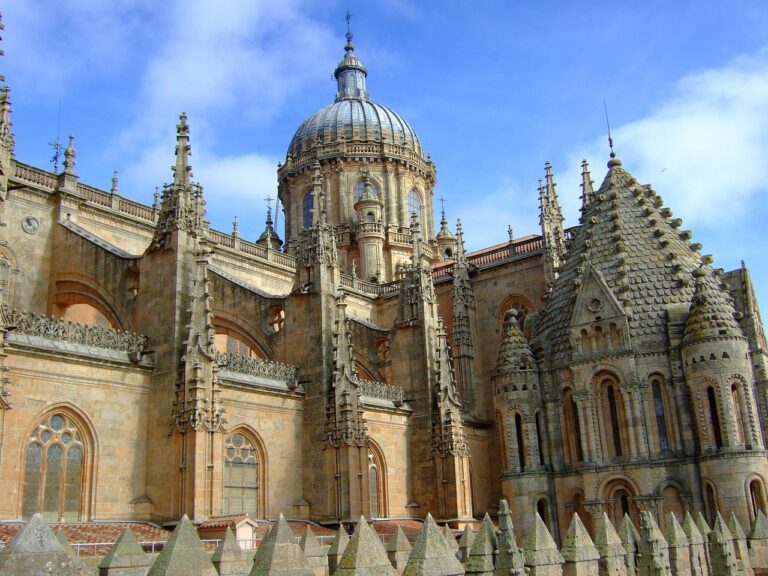 Spain’s Most Stunning Churches: A Guide to Breathtaking Interiors